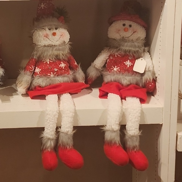 Set of 2 Mr & Mrs Snowman Sitting Dangle Legs Doll Christmas New - Picture 2 of 3